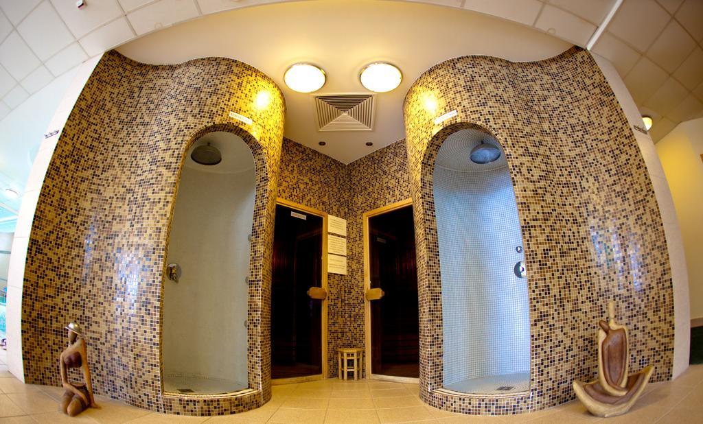 Granada Conference, Wellness And Sport Hotel Kecskemét Eksteriør bilde